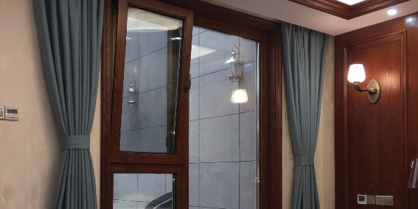 戰(zhàn)略轉(zhuǎn)型節(jié)能鋁包木門窗廠家擁有無(wú)限未來(lái)