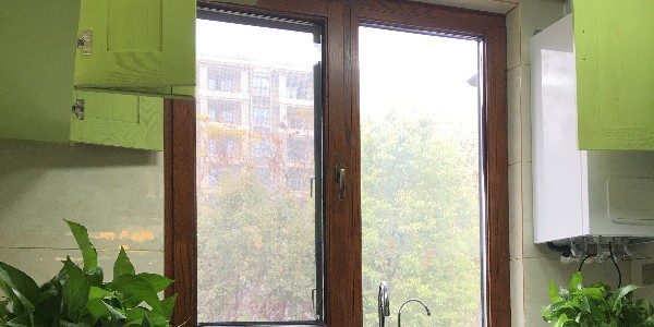 隔音鋁包木門(mén)窗為什么在城市中那么受歡迎