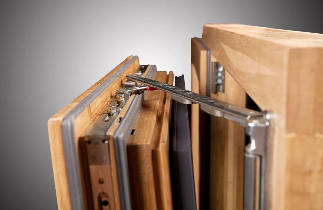 鋁包木門(mén)窗細(xì)節(jié)圖