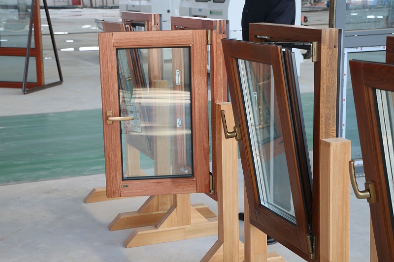 鋁包木門(mén)窗樣窗展示