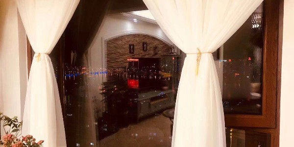 內(nèi)開內(nèi)倒鋁包木窗的優(yōu)勢(shì)有哪些？