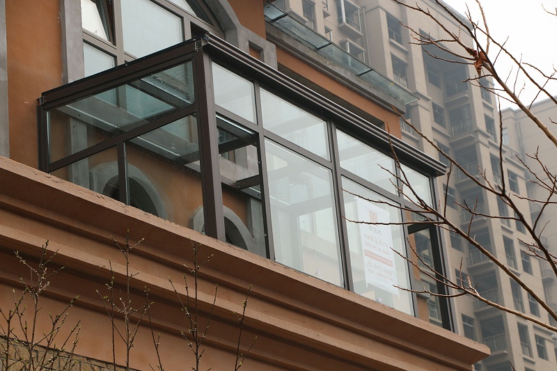 鋁包木陽光房外景實(shí)拍