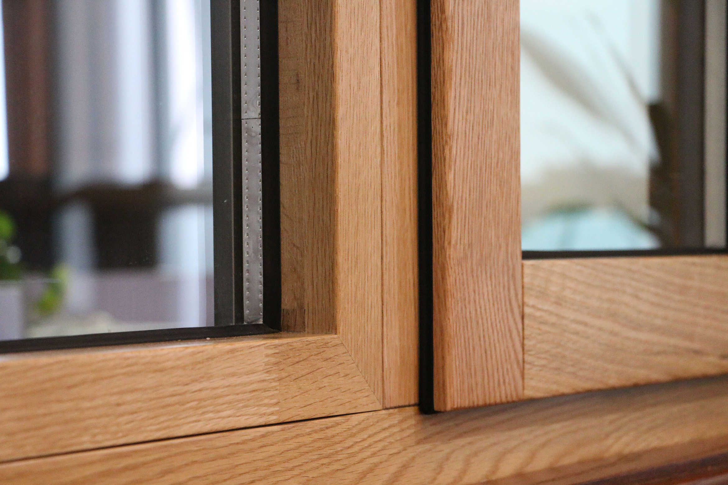 節(jié)能鋁包木門窗細節(jié)