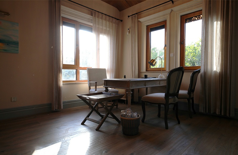 鋁包木門(mén)窗產(chǎn)品實(shí)拍